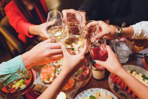 5 Ways to Keep Your Drinking in Check Over the Holidays